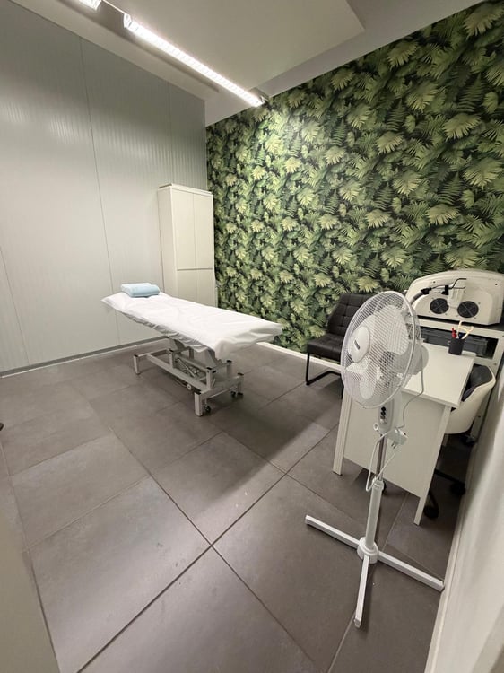 SPACIEUX LOCAL COMMERCIAL DE 110M2 4