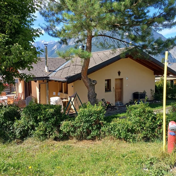 Maison individuelle 2.5 pièces à louer à l'année à Vollèges 1