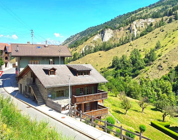 Appartements à rénover et réunir en duplex dans une authentique maison villageoise, Val d’Hérens 21