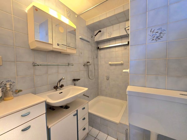 Appartements à rénover et réunir en duplex dans une authentique maison villageoise, Val d’Hérens 11