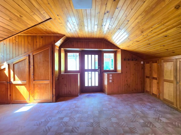 Appartements à rénover et réunir en duplex dans une authentique maison villageoise, Val d’Hérens 14