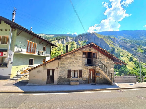 Appartements à rénover et réunir en duplex dans une authentique maison villageoise, Val d’Hérens 22