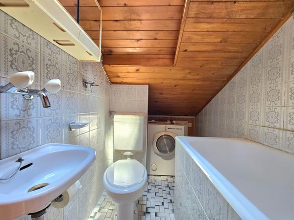Appartements à rénover et réunir en duplex dans une authentique maison villageoise, Val d’Hérens 19