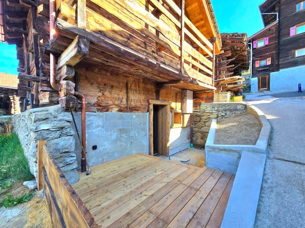 Splendide grange rénovée à Mase avec terrasses, vue et place de parc (Val d'Hérens) 21