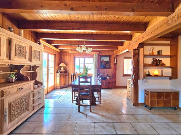 Magnifique chalet familial de 2 appartements. Annexes, extérieur, soleil et vue, Val d’Hérens 22