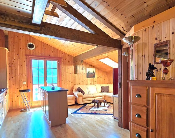 Magnifique chalet familial de 2 appartements. Annexes, extérieur, soleil et vue, Val d’Hérens 15