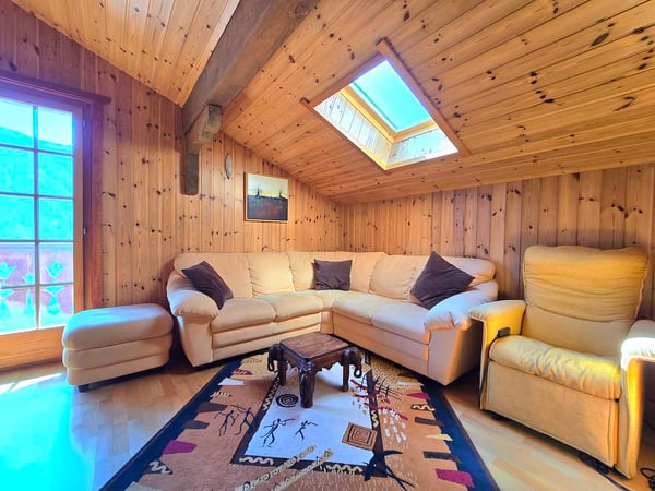 Magnifique chalet familial de 2 appartements. Annexes, extérieur, soleil et vue, Val d’Hérens 5