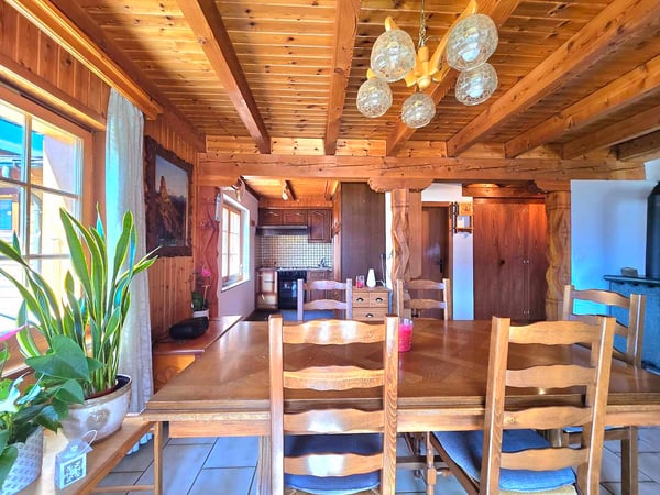 Magnifique chalet familial de 2 appartements. Annexes, extérieur, soleil et vue, Val d’Hérens 24
