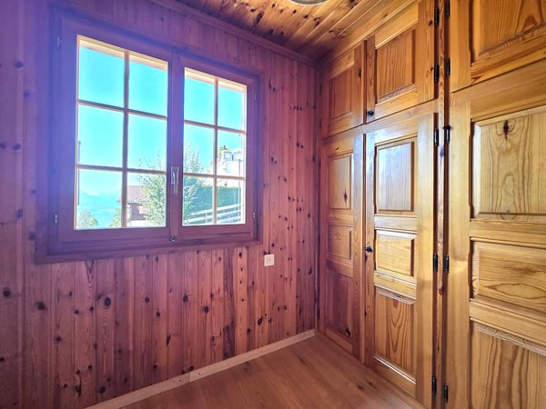 Magnifique chalet familial de 2 appartements. Annexes, extérieur, soleil et vue, Val d’Hérens 32