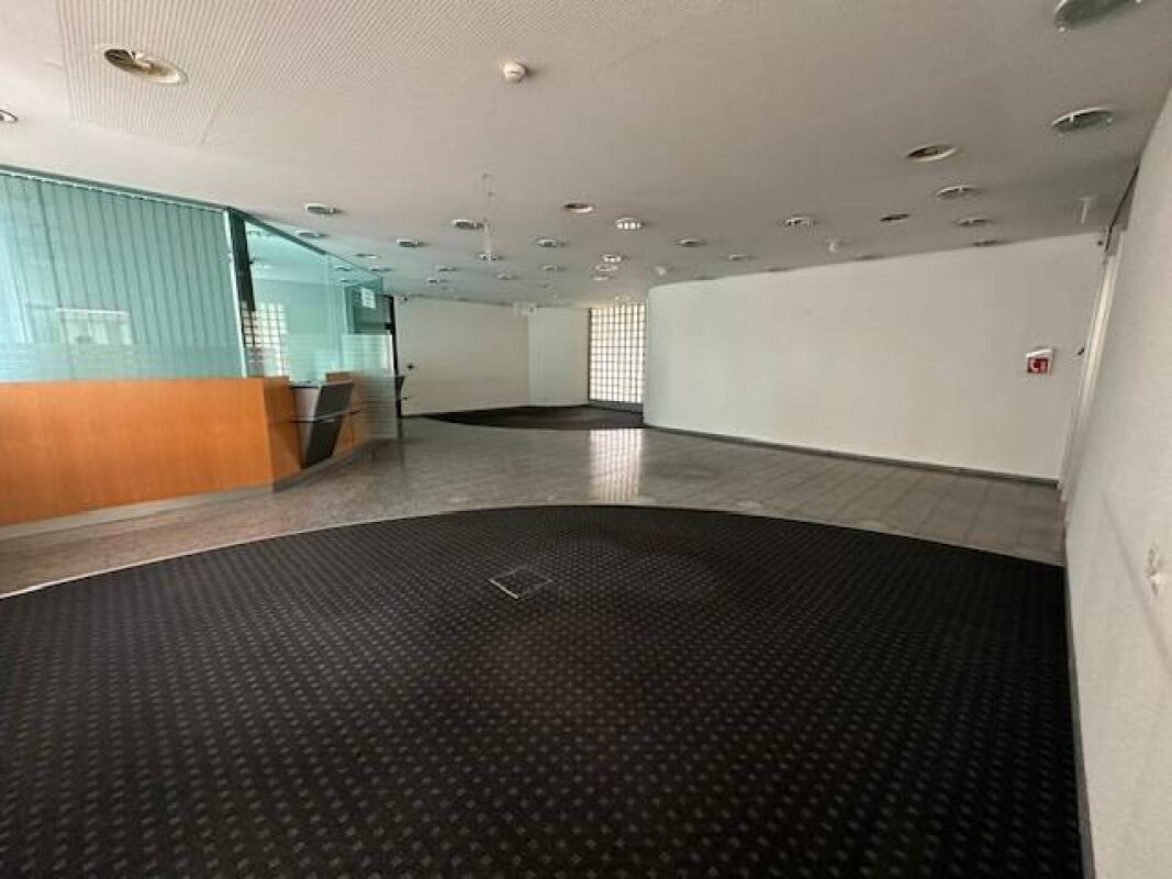 Peseux - Grand espace pour bureaux, cabinet de santé, commerce