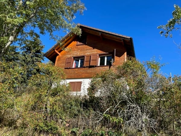 Chalet chaleureux de 3 pièces à St-Cergue avec vue et cachet montagnard 3