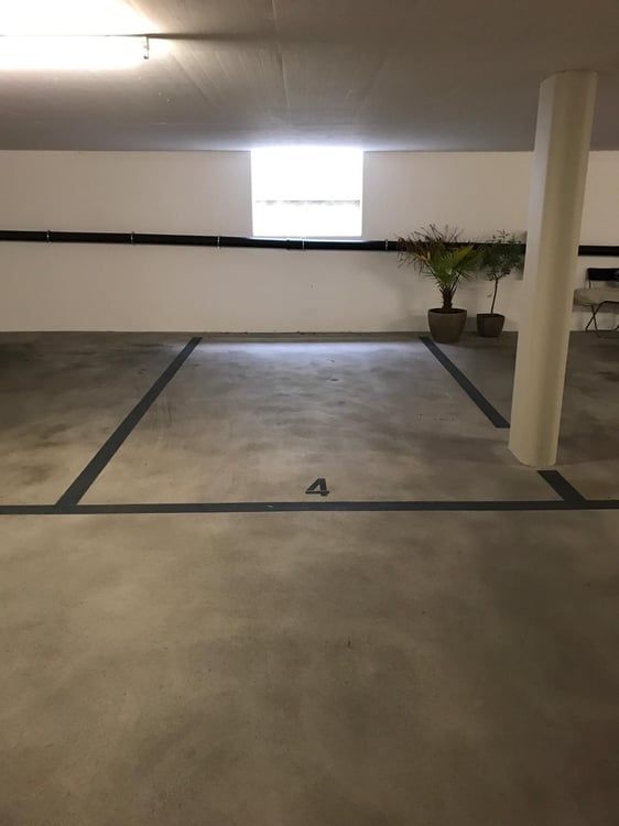 Tiefgaragenplatz neben Bahnhof und 300 Meter vom Bodeee entfernt 1