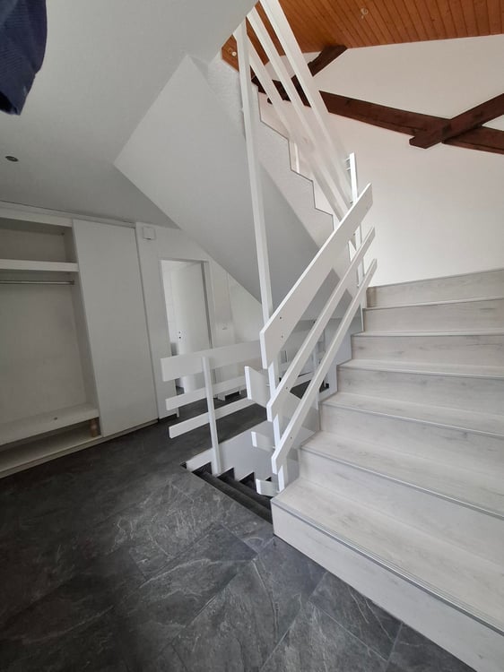 Charmantes Reiheneinfamilienhaus in Küttigen – Historischer Charme trifft moderne Renovation 10