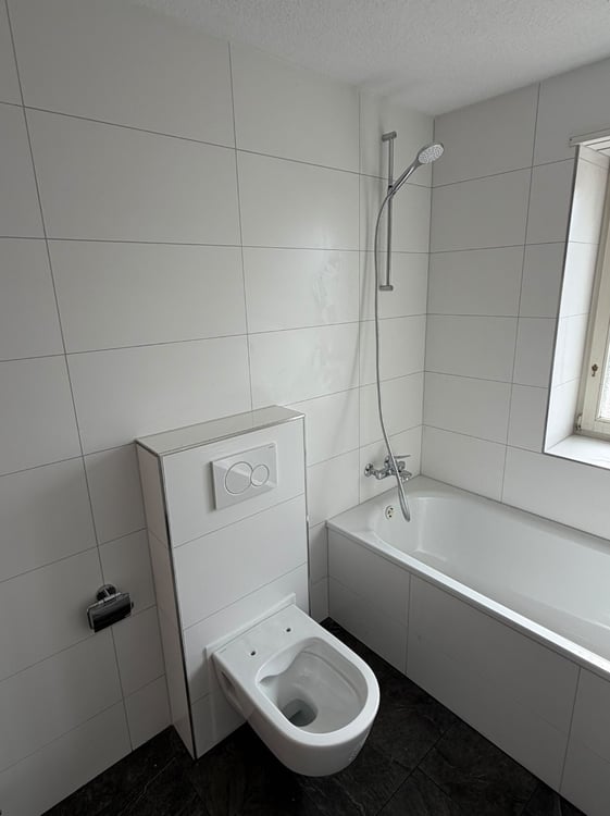 Charmantes Reiheneinfamilienhaus in Küttigen – Historischer Charme trifft moderne Renovation 12
