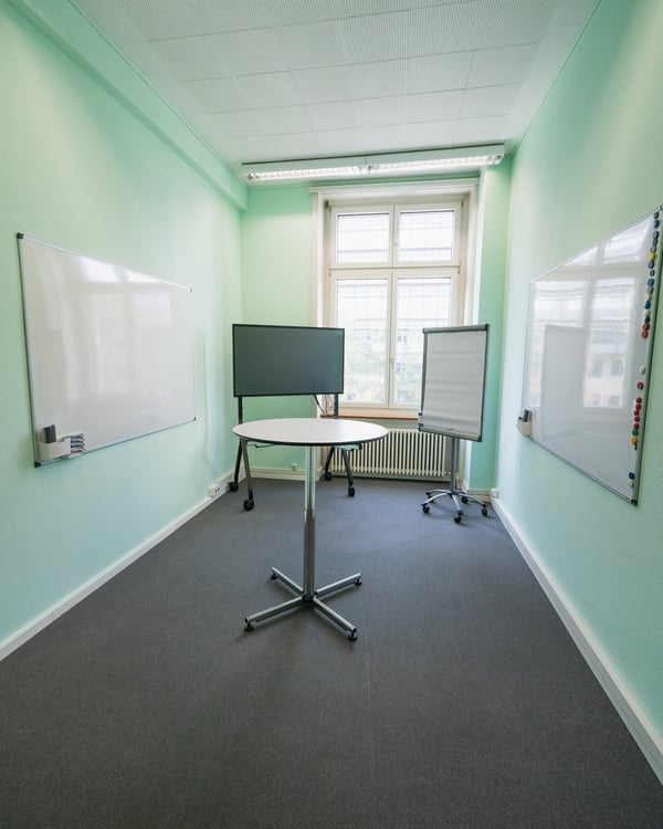 PRIVATE OFFICES von 10 m2 bis 2'000 m2 ab CHF 450 pro Monat OHNE DEPOT! 26