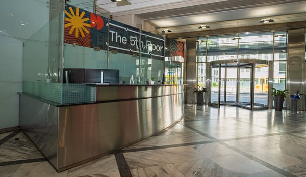 PRIVATE OFFICES von 10 m2 bis 2'000 m2 ab CHF 450 pro Monat OHNE DEPOT! 16