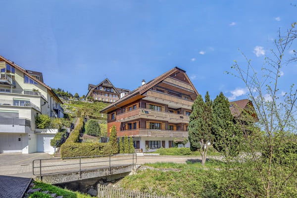 Stilvoll wohnen im Chalet-Ambiente 6