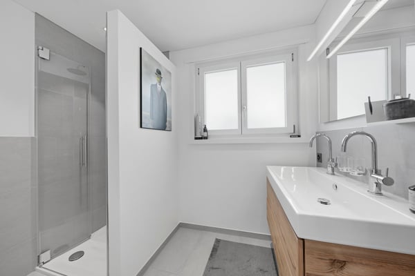 Freistehendes 5.5-Zimmer-Haus mit grosszügigem Garten in Wittenbach 10