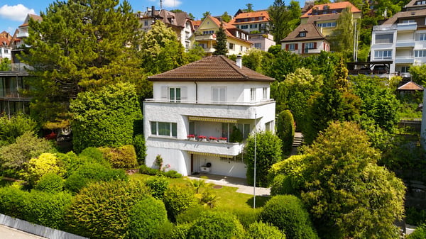 Charmantes Einfamilienhaus an ruhiger Lage in Zürich-Höngg 1