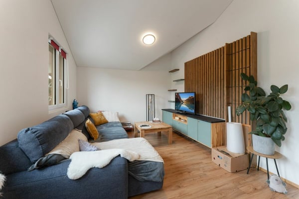 Sanierte Dachwohnung - moderner Ausbaustandard und Wohnkomfort