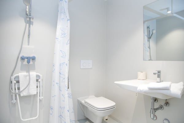 Schönes möbliertes 2-Zi.-App. in Altstadt (all inclusive) 13