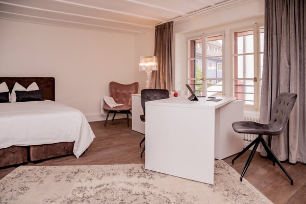 Zauberhaft möbliertes Zimmer in der Altstadt 2