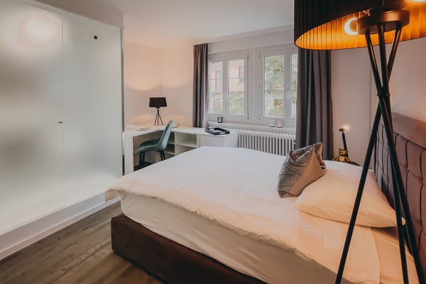 Zauberhaft möbliertes Zimmer im Herzen Luzerns 1
