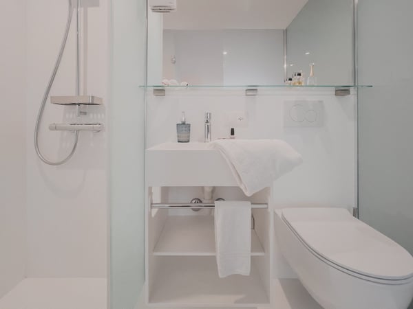 Zauberhaft möbliertes Zimmer im Herzen Luzerns 9