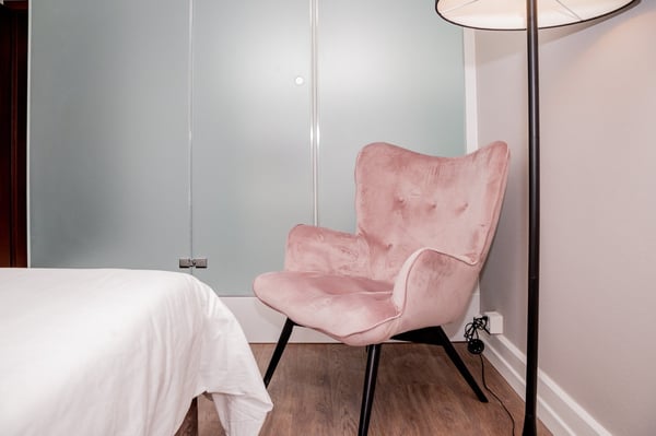 Zauberhaft möbliertes Zimmer in der Altstadt 6