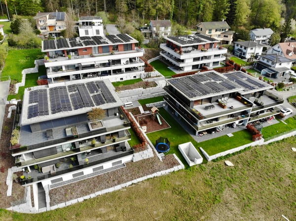 Preiswerte Einstellhallenplätze Ideal für Zweitfahrzeuge! 1