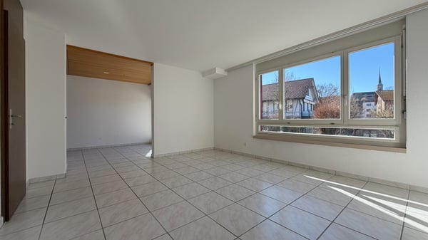 Zentrale und helle 4 -Zimmer-Wohnung mit Garten nur wenige Schritte 2
