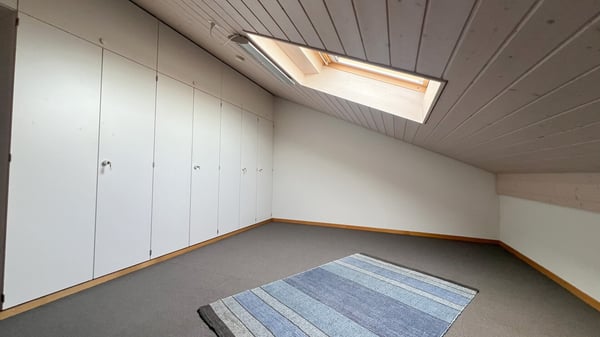 Gepflegte 4-Zimmer-Wohnung mit zwei Balkonen attraktives Eigenheim 6
