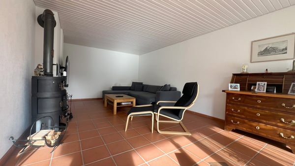 Gepflegte 4-Zimmer-Wohnung mit zwei Balkonen attraktives Eigenheim 2