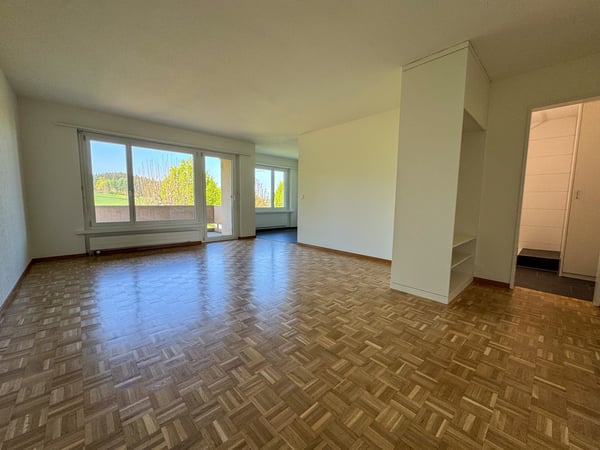 Gemütliche 2.5-Zimmer-Wohnung mit Balkon in Bäriswil 2