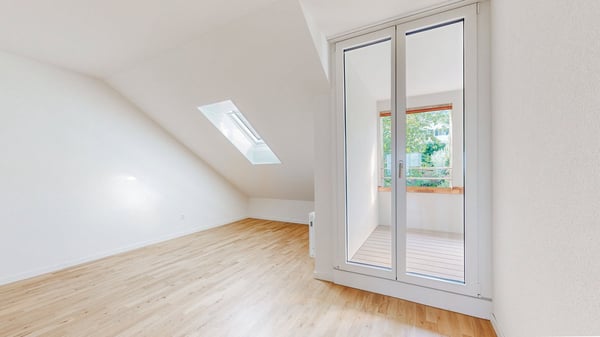 Totalsanierte Dachwohnung mit einzigartiger Aussicht über Bern 11