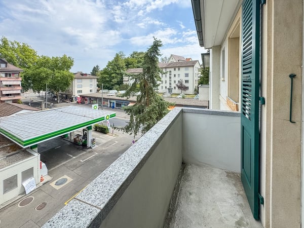 Charmante 3.5-Zimmer-Altbauwohnung mit Balkon 9