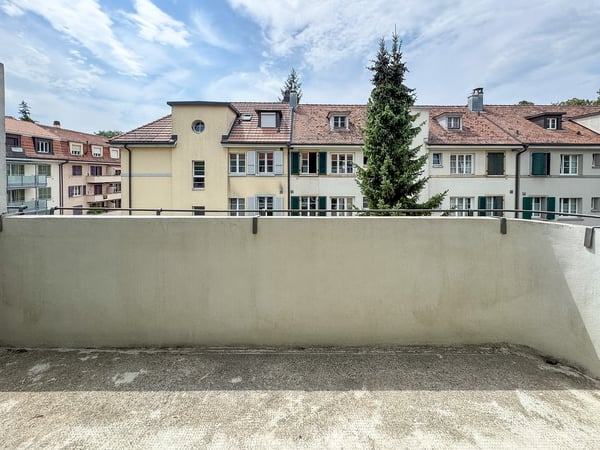 Charmante 3.5-Zimmer-Altbauwohnung mit Balkon 11