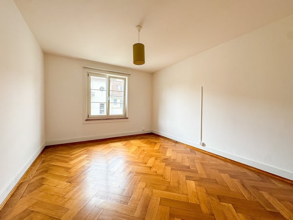 Charmante 3.5-Zimmer-Altbauwohnung mit Balkon 3