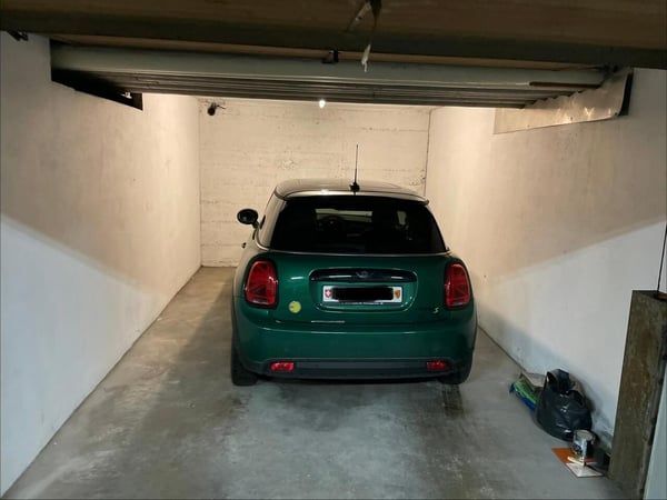 Box souterrain proche des Pâquis et de la Perle du Lac 17