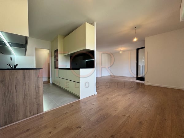 Bel appartement rénové de 5.5 pièces au calme à Corsier 5