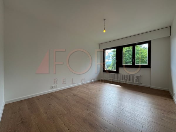Bel appartement rénové de 5.5 pièces au calme à Corsier 8