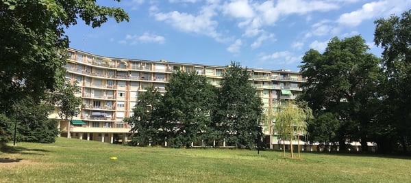 Appartement rénové de 3.5 pièces avec balcon au parc de Vermont 9