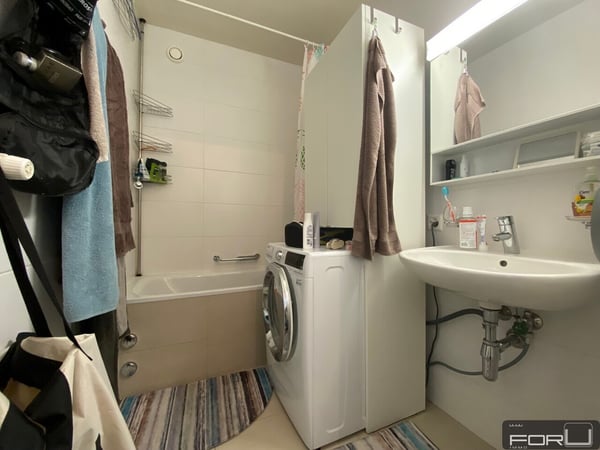 Appartement rénové de 3.5 pièces avec balcon au parc de Vermont 7