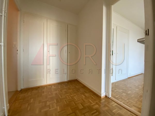 Appartement rénové de 3.5 pièces avec balcon au parc de Vermont 6