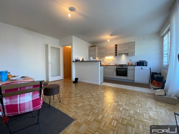 Appartement rénové de 3.5 pièces avec balcon au parc de Vermont 2