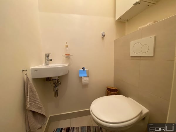 Appartement rénové de 3.5 pièces avec balcon au parc de Vermont 8
