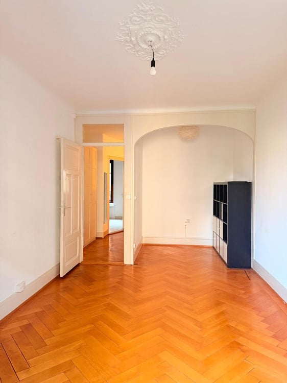 Bel appartement 1 pièces avec balcon proche du parc des Eaux-Vives 4