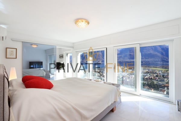 Moderne 1.5 Zi.-Villa mit unverbaubarer Seesicht und Pool (17) 3