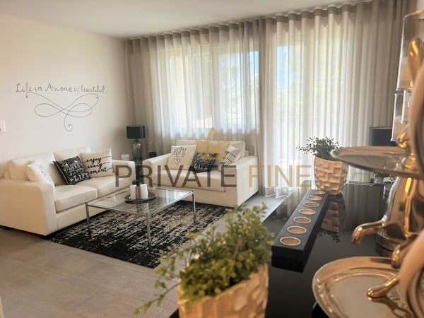 Sonnige 1.5 Zi.-Attikawohnung mit Pool (1) 3