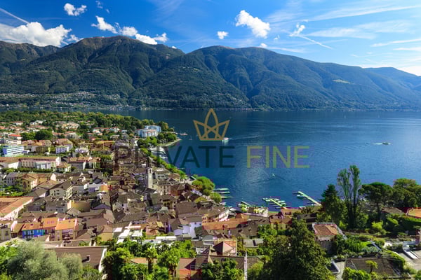 Atemberaubende 1.5 Zi.-Attika an phänomenaler Lage (02) 10